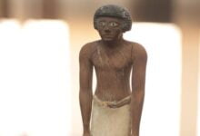 #مصر تستعيد تمثالين خشبيّين مسروقين من بلجيكا
