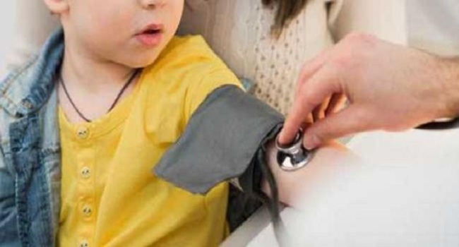 هل يمكن أن يصاب الأطفال بارتفاع ضغط الدم؟